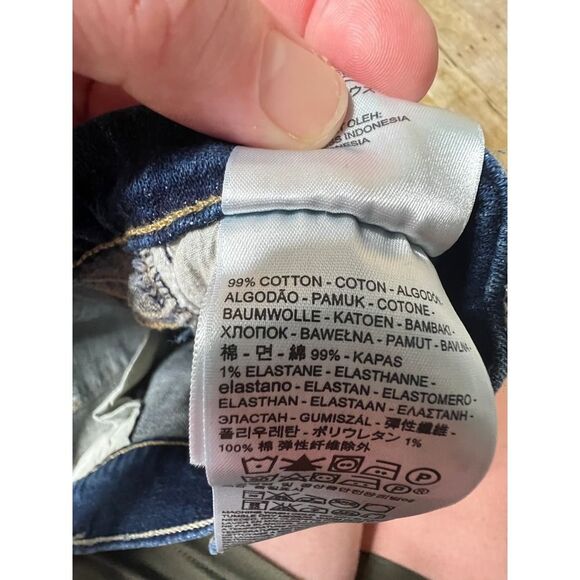 LEVI'S SIZE 12 MID-RISE CLASSIC CASUAL EVERYDAY BOOTCUT STRETCH PREMIUM JEANS - Picture 11 of 11